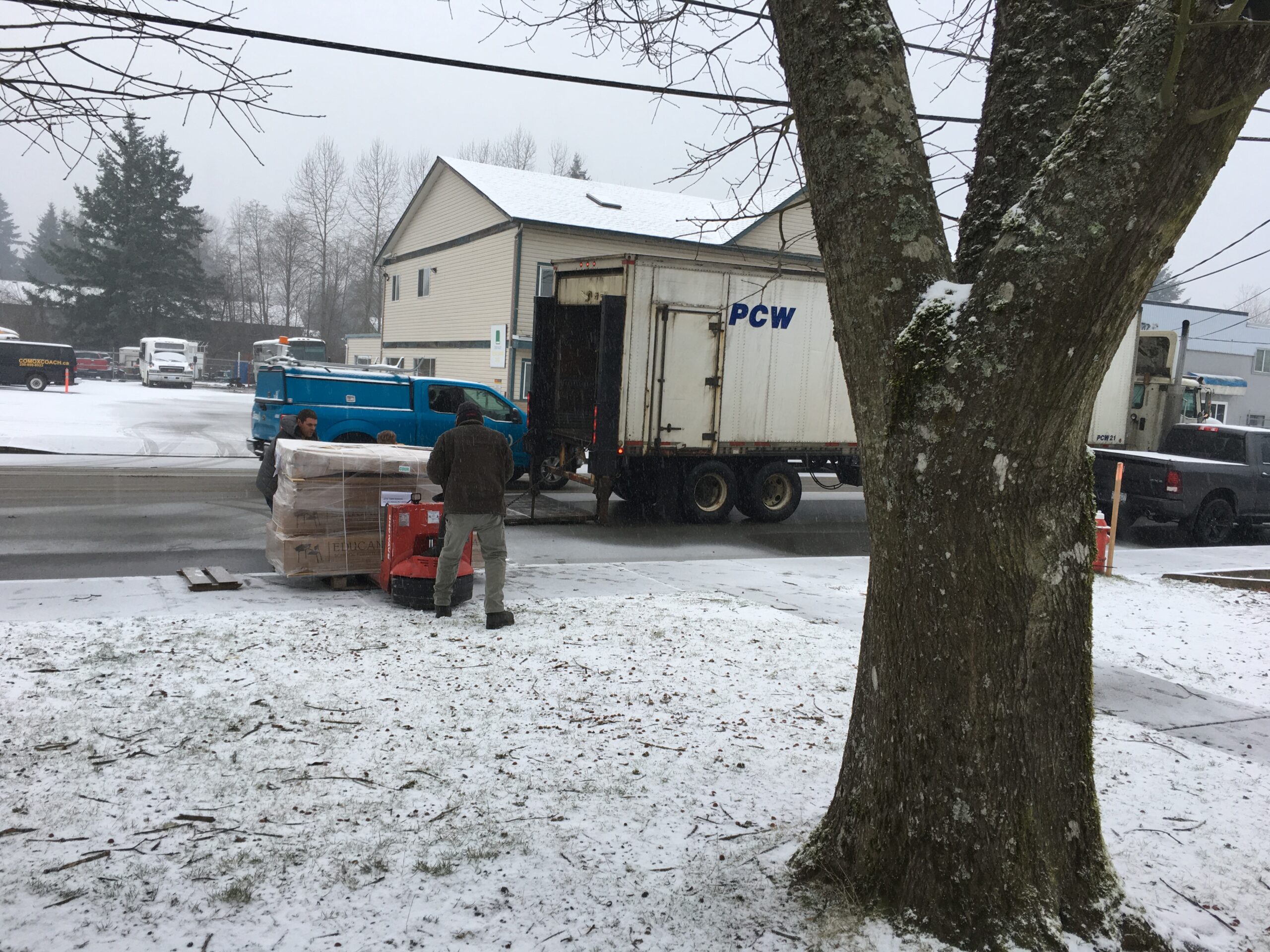 CECSS accepts first delivery of office equipment