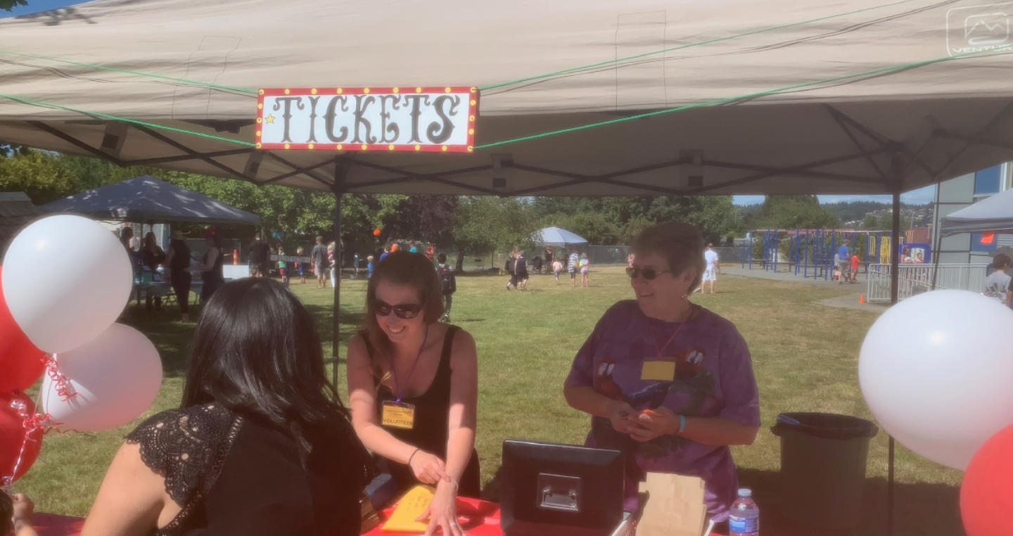 Courtenay Elementary Holds Fun Fair