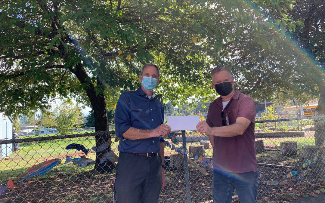 Local Realtor Donates to Courtenay Elementary’s Meal Program